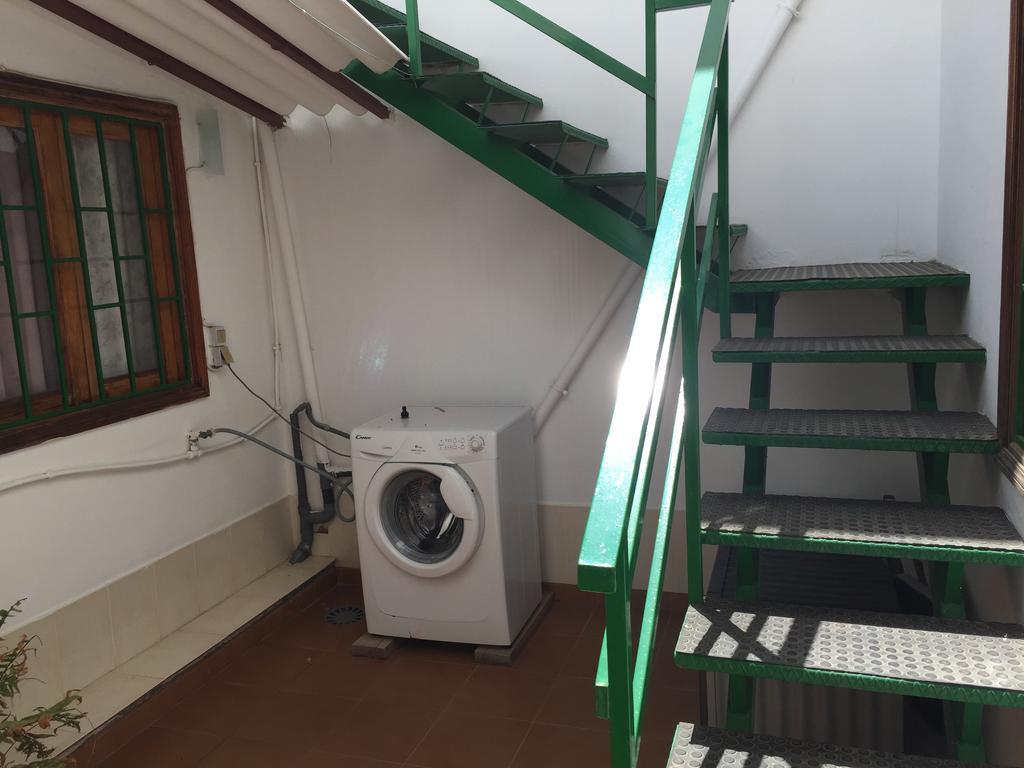 Los Angeles Mogan Apartamentos 莫甘海滩 外观 照片